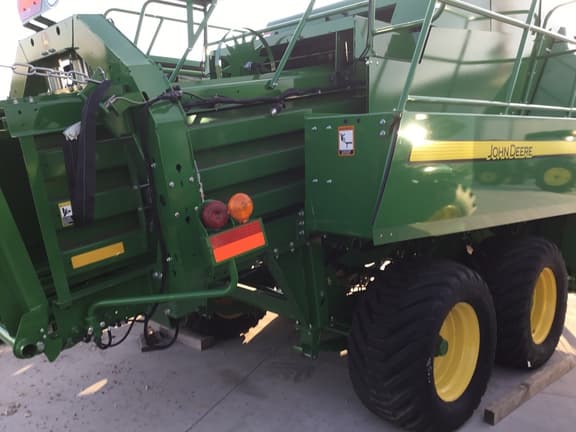 Image of John Deere L341 equipment image 2