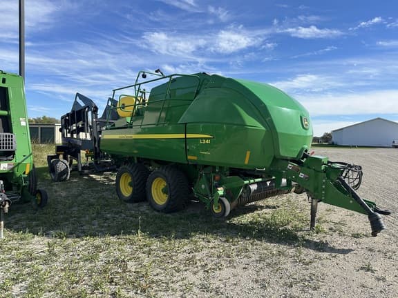 Image of John Deere L341 equipment image 1