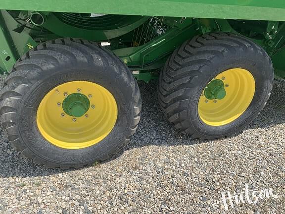 Image of John Deere L341 equipment image 4