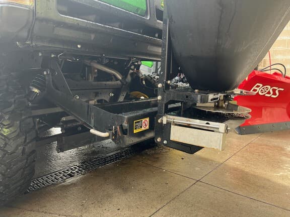 Image of John Deere LP69910 equipment image 2