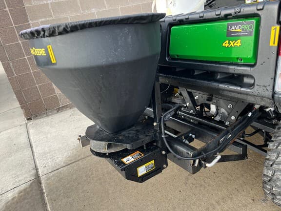 Image of John Deere LP69910 equipment image 2