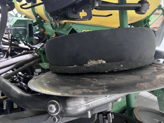 Image of John Deere N540C equipment image 4