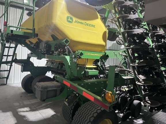 Image of John Deere N540C equipment image 2