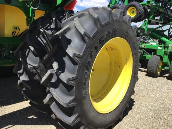 Image of John Deere N560 equipment image 4