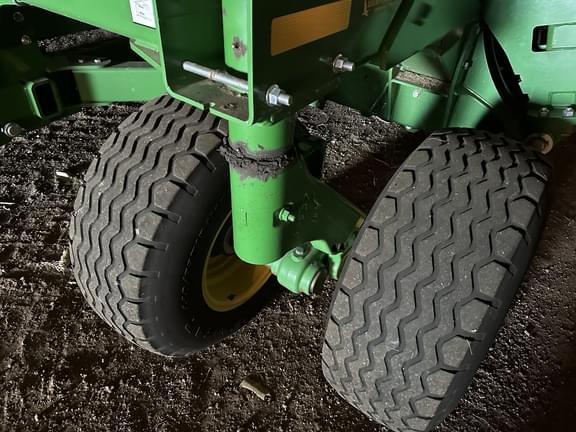 Image of John Deere N560 equipment image 2