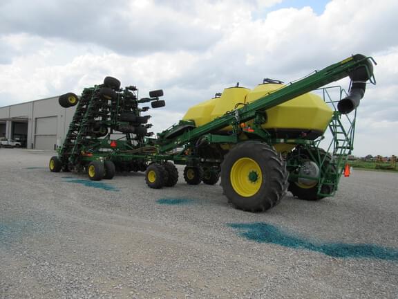 Image of John Deere N560 equipment image 2