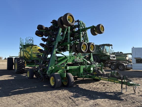 Image of John Deere N560 equipment image 1