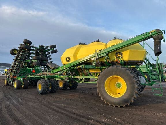 Image of John Deere N560 equipment image 2