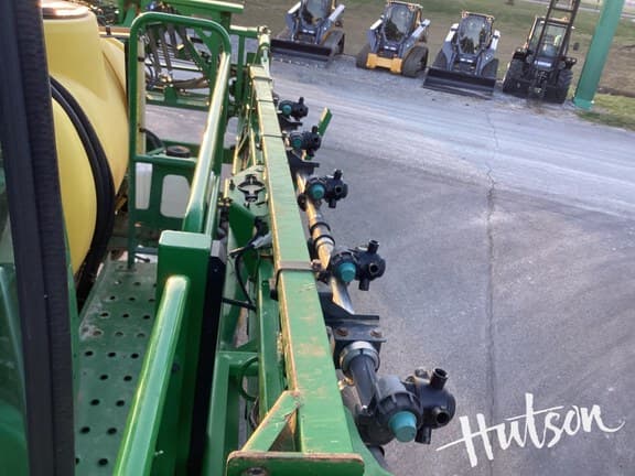 Image of John Deere R4023 equipment image 2