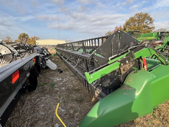 Image of John Deere RD35F equipment image 2