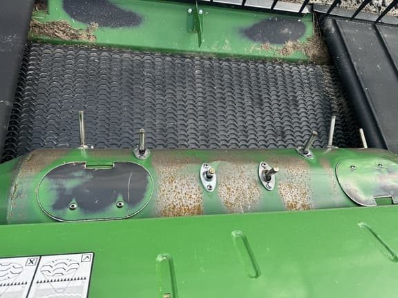 Image of John Deere RD35F equipment image 4