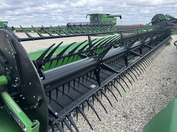 Image of John Deere RD35F Primary image