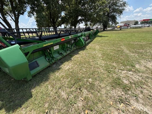 Image of John Deere RD35F equipment image 1