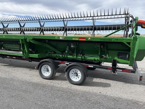 Image of John Deere RD35F equipment image 4