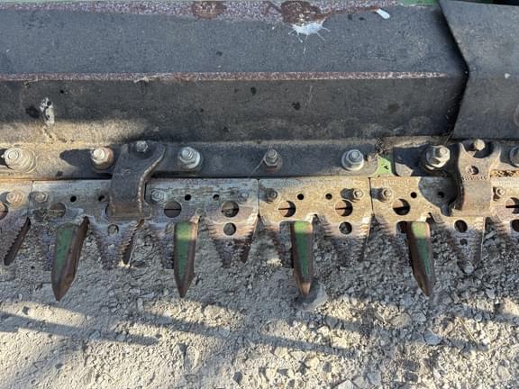 Image of John Deere RD35F equipment image 2