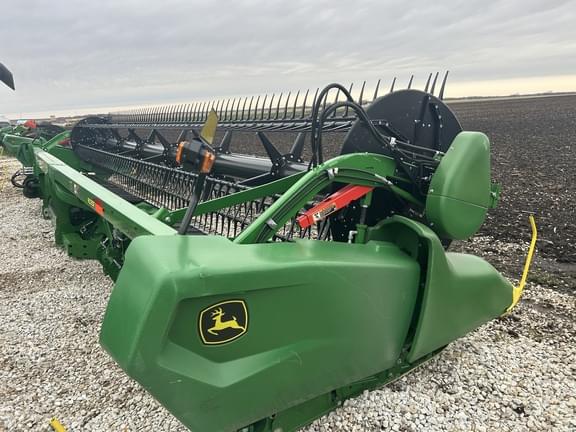Image of John Deere RD35F Primary image