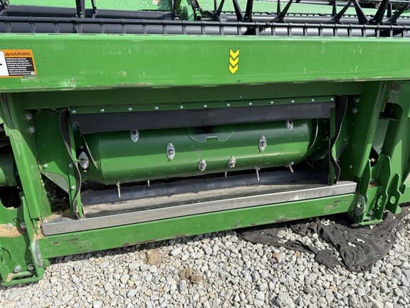 Image of John Deere RD35F equipment image 3