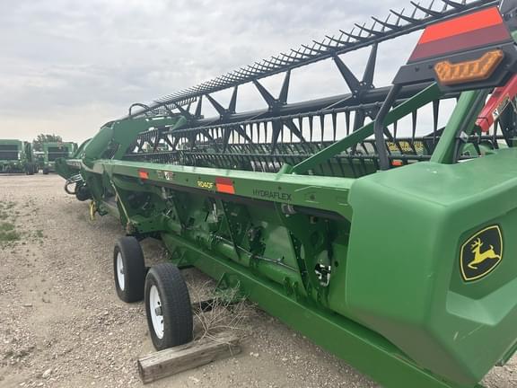 Image of John Deere RD40F equipment image 4