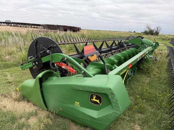Image of John Deere RD40F equipment image 1