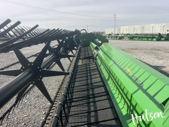 Image of John Deere RD40F equipment image 4