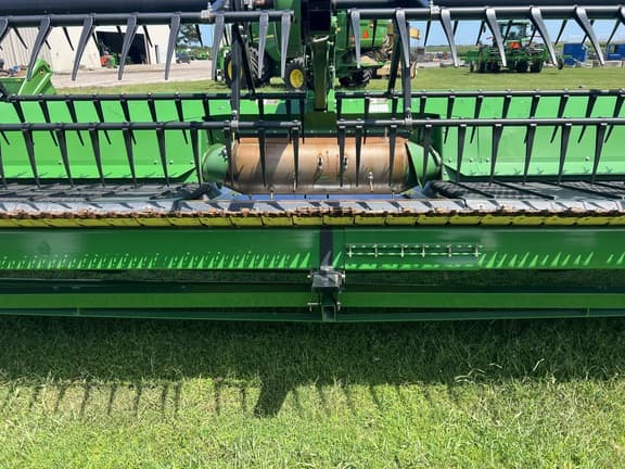 Image of John Deere RD40F equipment image 3