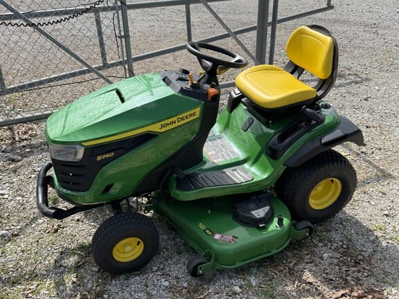 2023 John Deere S240 Equipment Image0