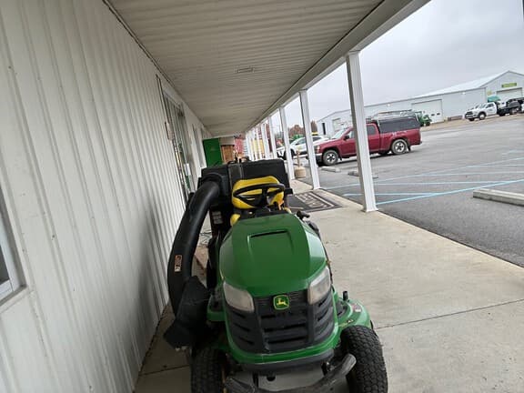 Image of John Deere S240 equipment image 1