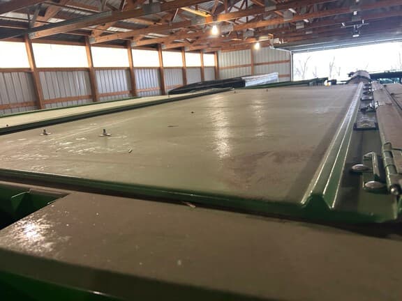 Image of John Deere S760 equipment image 4