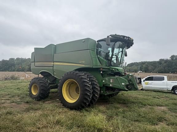 Image of John Deere S770 equipment image 2
