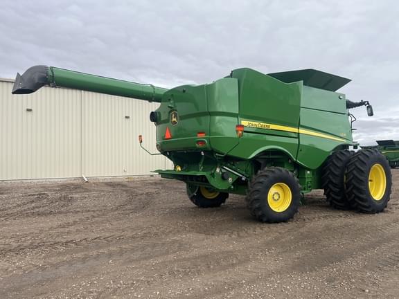 Image of John Deere S770 equipment image 4