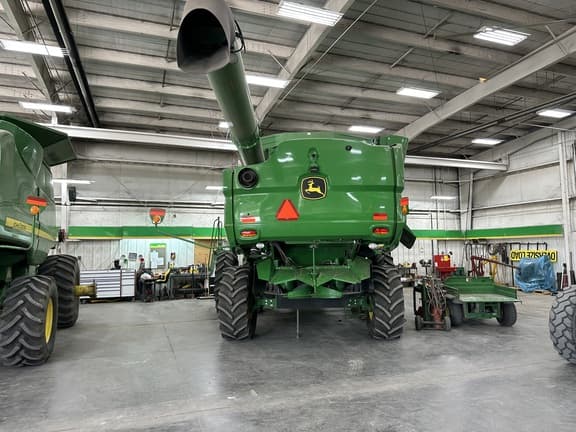 Image of John Deere S770 equipment image 3