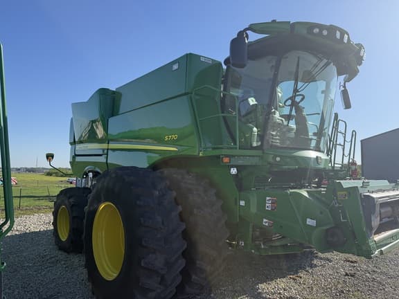 Image of John Deere S770 equipment image 2