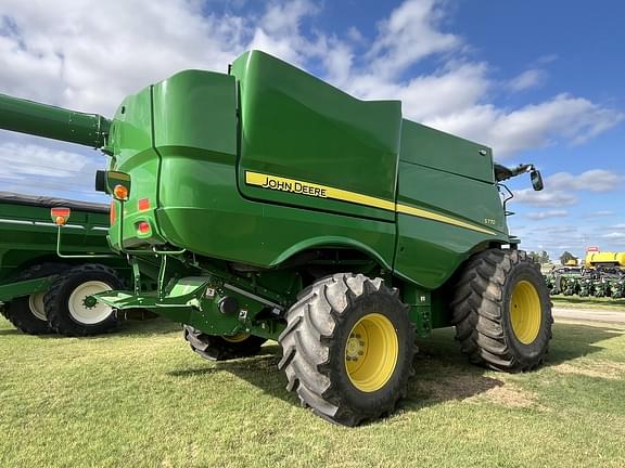 Image of John Deere S770 equipment image 4