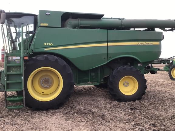 Image of John Deere S770 equipment image 3