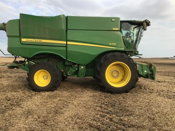 Image of John Deere S770 equipment image 1