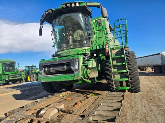 2023 John Deere S770 Equipment Image0