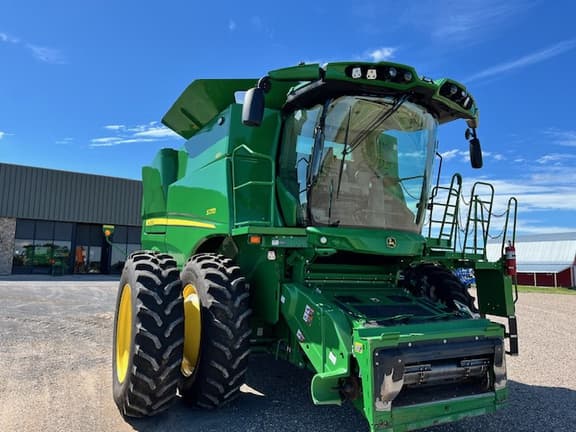 Image of John Deere S770 equipment image 4