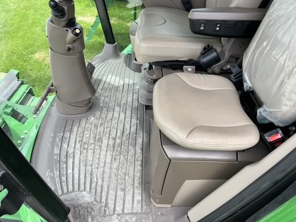 Image of John Deere S770 equipment image 3