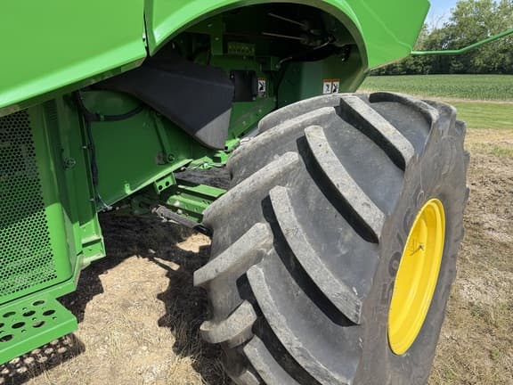 Image of John Deere S770 equipment image 4