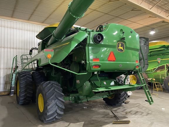 Image of John Deere S770 equipment image 4