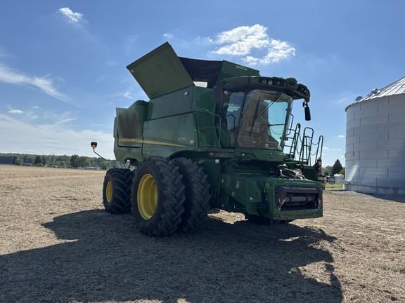 Image of John Deere S770 equipment image 2