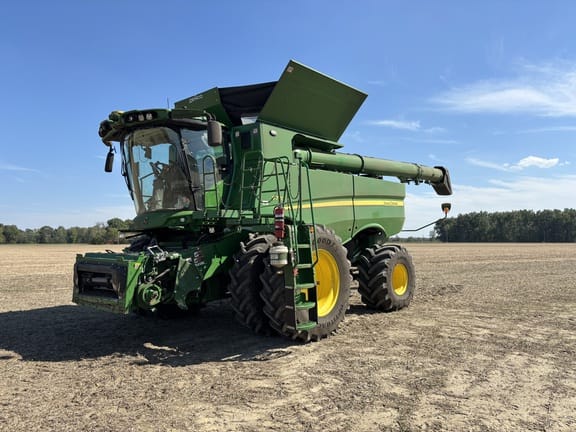 2023 John Deere S770 Equipment Image0