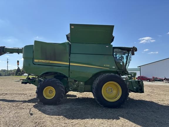 Image of John Deere S770 equipment image 3