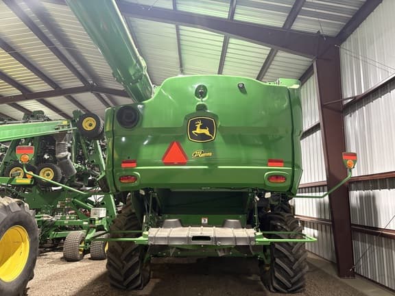 Image of John Deere S780 equipment image 4