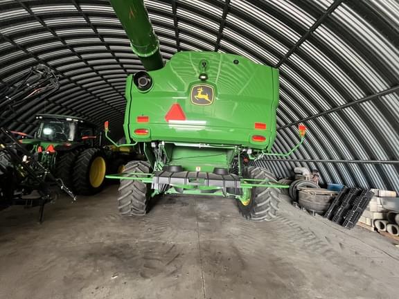 Image of John Deere S780 equipment image 3
