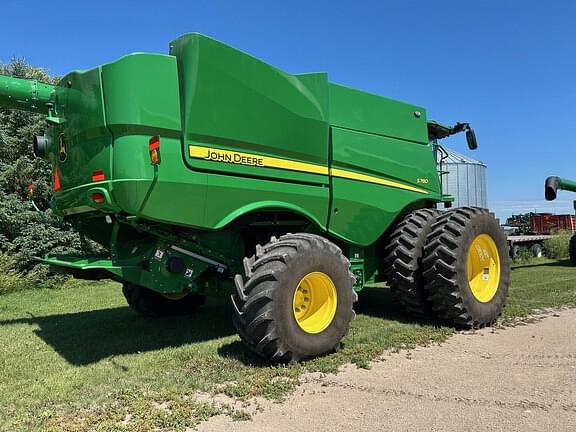 Image of John Deere S780 equipment image 3