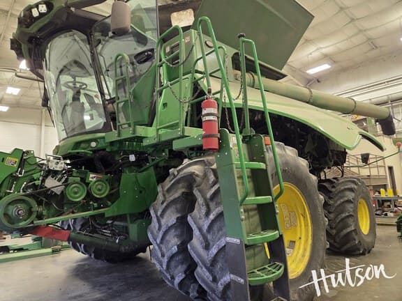 Image of John Deere S780 equipment image 3