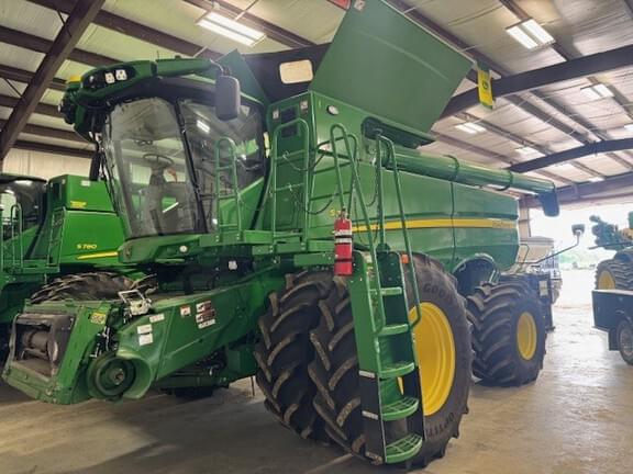 Image of John Deere S780 equipment image 2