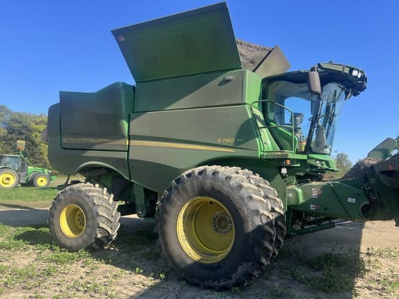 Image of John Deere S780 Primary image