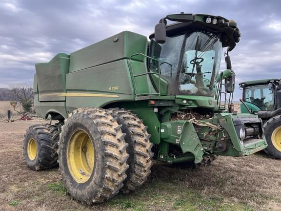 Image of John Deere S780 equipment image 1